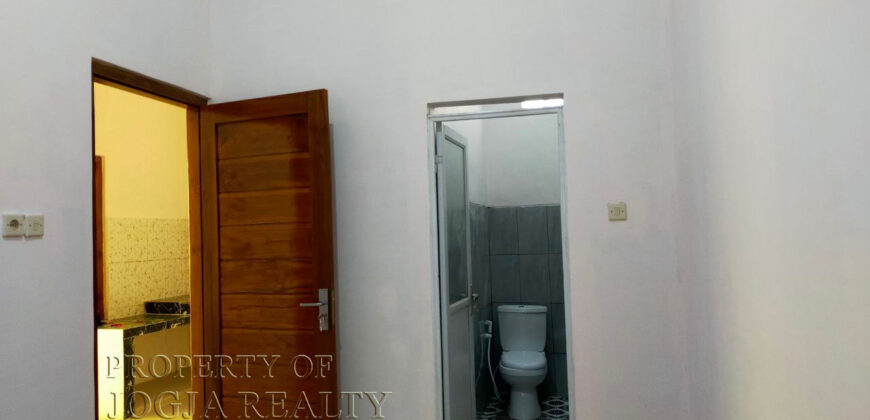 RUMAH DIJUAL DI TAMANAN BANGUNTAPAN JOGJA DEKAT KAMPUS