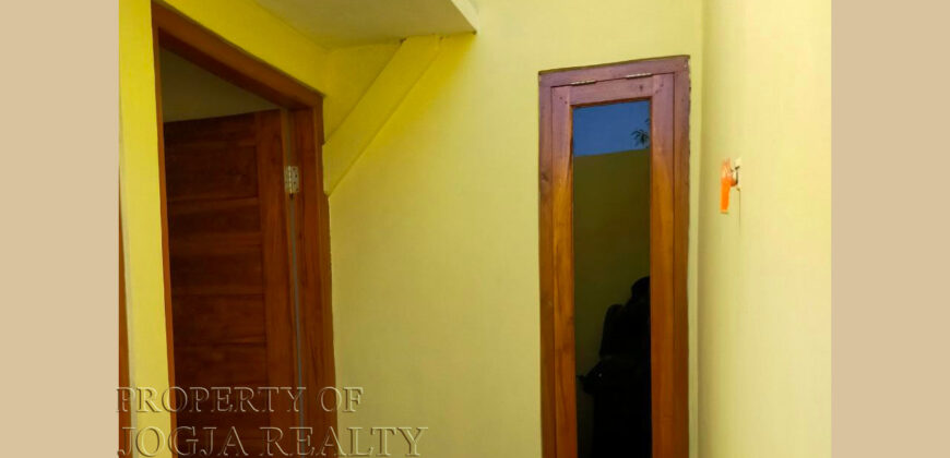 RUMAH DIJUAL DI TAMANAN BANGUNTAPAN JOGJA DEKAT KAMPUS