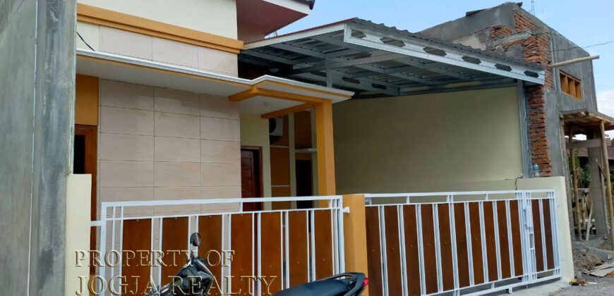 RUMAH DIJUAL DI TAMANAN BANGUNTAPAN JOGJA DEKAT KAMPUS
