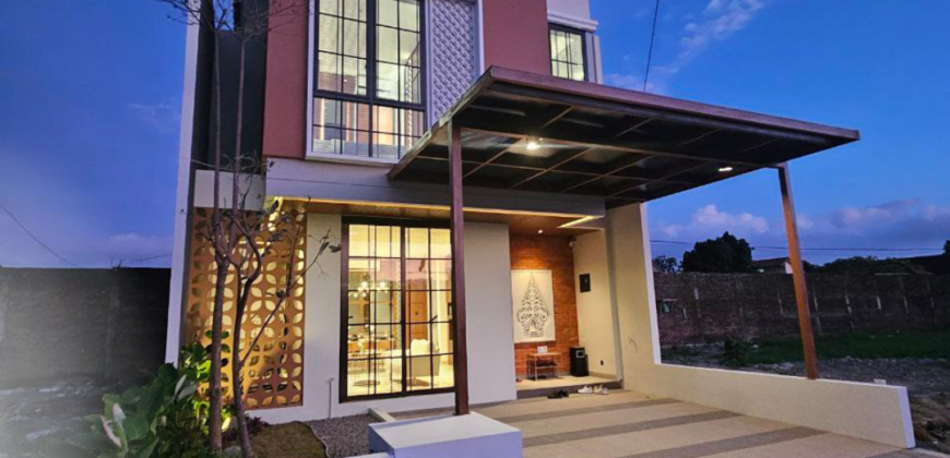 Rumah Mewah Jogja SHM Cluster One Gate Security Pusat Kota Jogja Dekat Malioboro Ada Private Pool di Kota Yogyakarta