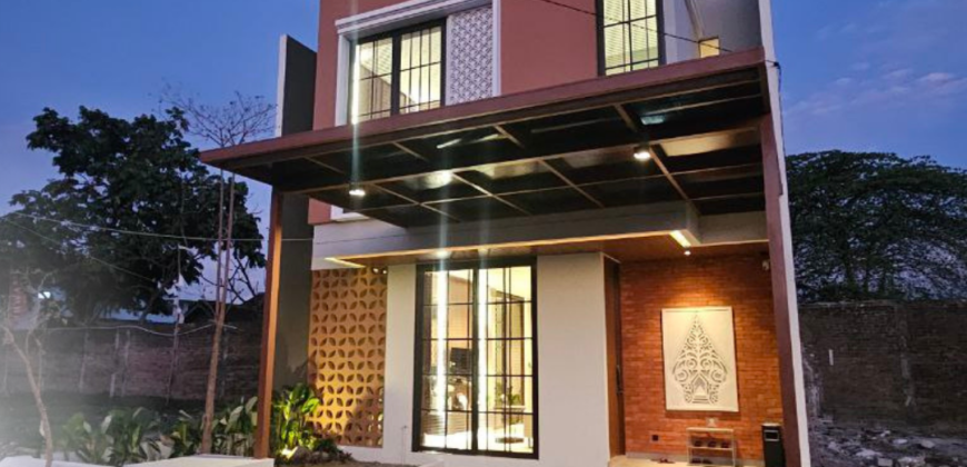 Rumah Mewah Jogja SHM Cluster One Gate Security Pusat Kota Jogja Dekat Malioboro Ada Private Pool di Kota Yogyakarta