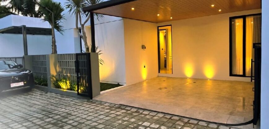 Rumah Jogja Baru Modern Kontemporer Full Furnished Taraman Jalan Kaliurang Km 10 Sleman Yogyakarta