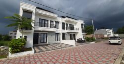 Rumah Mewah Jogja Siap Huni Perumahan One Gate Security 24 Jam Dekat SCH di Pandowoharjo Sleman Yogyakarta