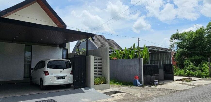 Rumah Jogja Cantik Baru Siap Huni 1 Lantai Semi Furnished Halaman Luas Purwomartani Kalasan Sleman Yogyakarta