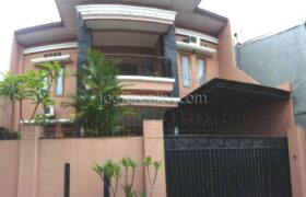 Dijual Rumah dan Tempat Usaha Luas Strategis Mangku Aspal di Anggajaya Condongcatur Sleman Yogyakarta