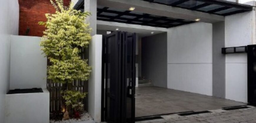 Rumah Dijual Jogja Estetik Industrial Modern Semi Furnished Jalan Kaliurang Km 13 Dekat UII di Ngaglik Sleman Yogyakarta
