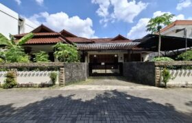 Rumah Dijual Jogja Gaya Jawa Klasik Mewah dan Berwibawa Di Area Pogung Dalam Ringroad Manggung Caturtunggal Sleman Yogyakarta