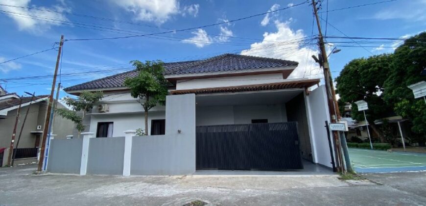 Rumah Mewah Dijual di Jogja Semi Furnished Dalam Ringroad 10 Menit ke Malioboro di Tirtonirmolo Kasihan Bantul Yogyakarta