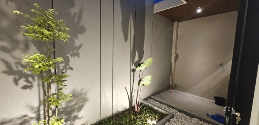 Rumah Dijual Jogja Baru Modern Tropis Furnished Dekat Sambisari dan Gerbang Tol Purwomartani Kalasan Sleman Yogyakarta
