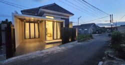 Rumah Dijual Jogja Baru Modern Tropis Furnished Dekat Sambisari dan Gerbang Tol Purwomartani Kalasan Sleman Yogyakarta