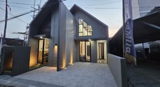 Rumah Mewah Dijual di Jogja Furnished Murah Dekat Sanata Dharma Timur Stadion Maguwoharjo Depok Sleman Yogyakarta