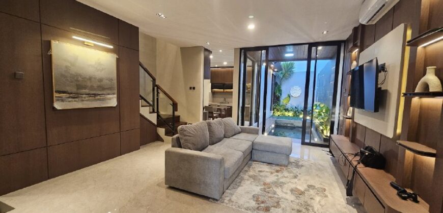 Rumah Mewah Jogja Furnished Private Pool Cluster Antara Jl Kaliurang – Jl Palagan Sardonoharjo Ngaglik Sleman