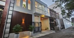 Kost Dijual Jogja Exclusive Fully Furnished 11 Kamar Selatan Kampus UII Jalan Kaliurang Sardonoharjo Ngaglik Sleman Yogyakarta