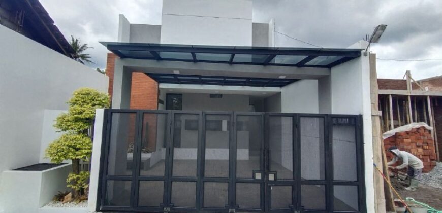 Rumah Dijual Jogja Full Furnish Di Jakal km 13 Sukoharjo Ngaglik Sleman Dekat Kampus UII Jogja