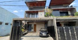 Rumah Mewah Dijual di Jogja Furnished Private Pool Posisi Hook di Palagan Sariharjo Sleman Yogyakarta