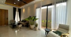 Rumah Mewah Dijual di Jogja Furnished Private Pool Posisi Hook di Palagan Sariharjo Sleman Yogyakarta