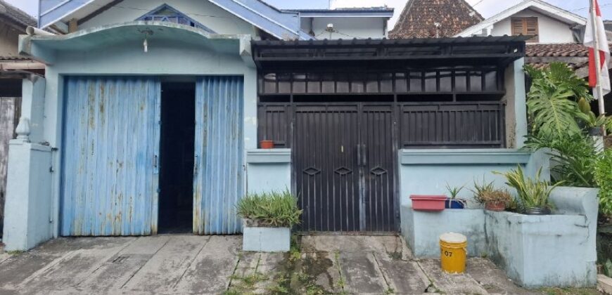 Rumah Dijual di Jogja Siap Huni Akses Jalan Lebar Di Minomartani rumah Dekat Mall Pakuwon Sleman Cocok Untuk Kost
