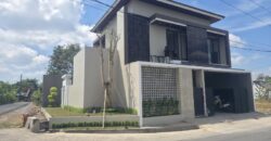 Rumah Mewah Dijual di Jogja Modern Tropis Kontemporer SCBD-nya Jogja Maguwoharjo Depok Sleman Yogyakarta