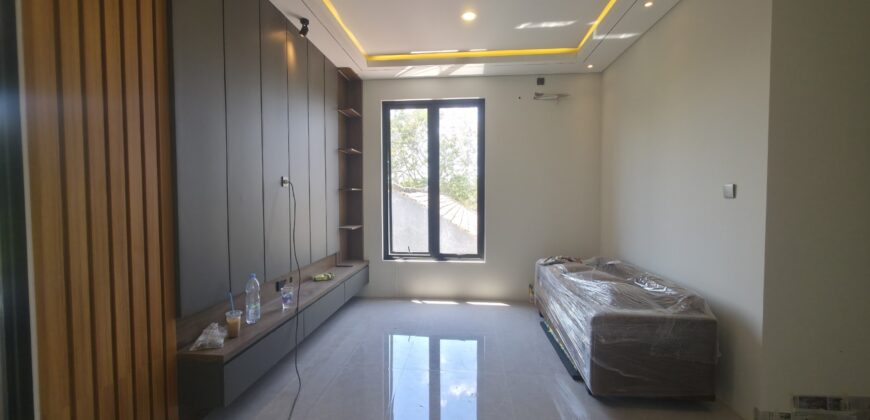 Rumah Mewah Dijual di Jogja Modern Tropis Kontemporer SCBD-nya Jogja Maguwoharjo Depok Sleman Yogyakarta