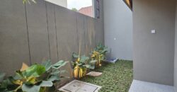 Rumah Mewah Dijual di Jogja Modern Kontemporer Semi Furnished SHM 2,15 M Wedomartani Ngemplak Sleman Yogyakarta