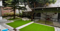Rumah Dijual Jogja Luas Strategis Dekat UGM UNY UPN Tempat Kuliner dan Perbelanjaan di Plemburan Sinduadi Mlati Sleman Yogyakarta