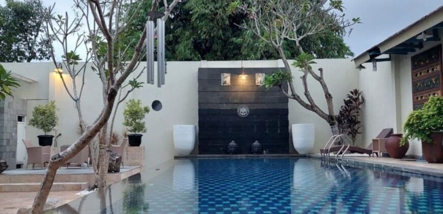 Rumah Mewah Jogja Dijual di Bawah Harga Pasar Lokasi Strategis Dekat Cafe dan Kuliner Jalan Palagan km 8 Sariharjo Ngaglik Sleman Yogyakarta