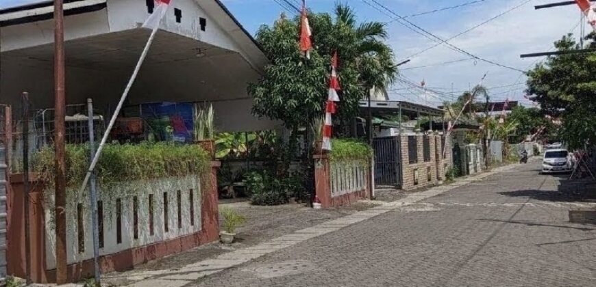 Rumah Hotel Dijual Jogja SHM 10 Kamar Furnished Dekat Bandara Adisucipto