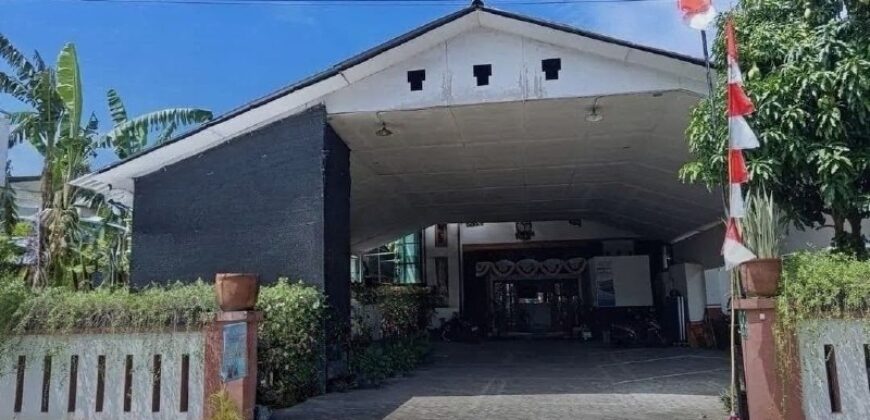 Rumah Hotel Dijual Jogja SHM 10 Kamar Furnished Dekat Bandara Adisucipto