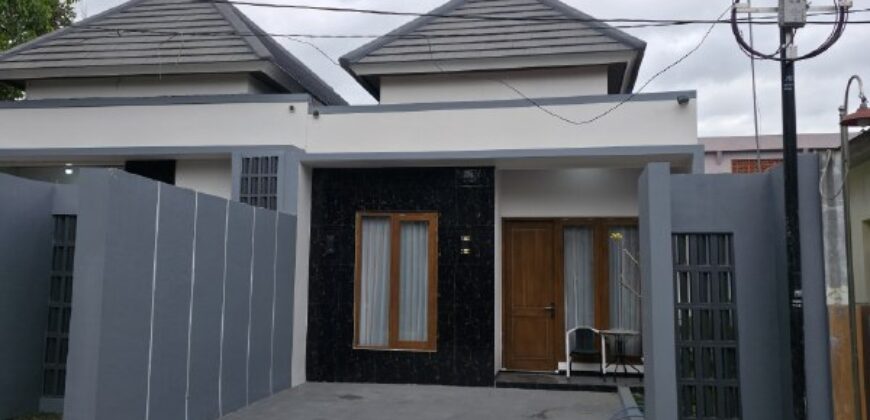 Dijual Rumah Jogja Cantik Modern Tropis Furnished Murah Dekat Kampus UII Jl Kaliurang Km 13,5 Sukoharjo Ngaglik Sleman Yogyakarta