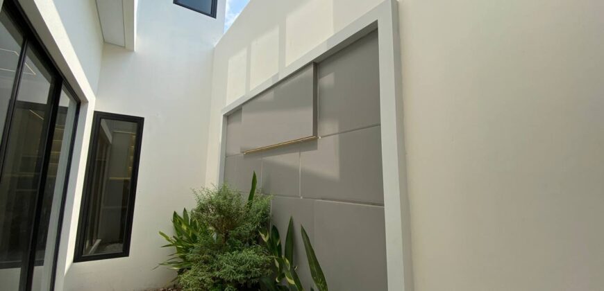 Rumah Mewah Jogja Modern Kontemporer Semi Furnished Jalan Kaliurang km8 Ngaglik Sleman Yogyakarta