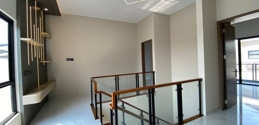 Rumah Mewah Jogja Modern Kontemporer Semi Furnished Jalan Kaliurang km8 Ngaglik Sleman Yogyakarta