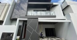 Rumah Mewah Jogja Modern Kontemporer Semi Furnished Jalan Kaliurang km8 Ngaglik Sleman Yogyakarta