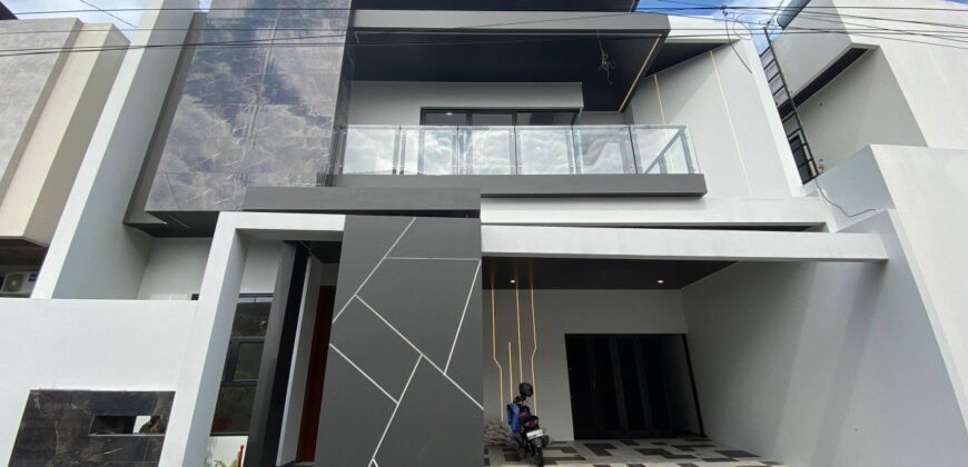 Rumah Mewah Jogja Modern Kontemporer Semi Furnished Jalan Kaliurang km8 Ngaglik Sleman Yogyakarta