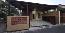 Rumah Dijual Jogja Cantik Furnished Dekat Sate Ratu dan Perumahan Bale Hinggil Jl Kaliurang Km 8,5 Tiyasan Condongcatur Depok Sleman Yogyakarta