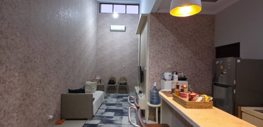 Rumah Dijual Jogja Cantik Furnished Dekat Sate Ratu dan Perumahan Bale Hinggil Jl Kaliurang Km 8,5 Tiyasan Condongcatur Depok Sleman Yogyakarta
