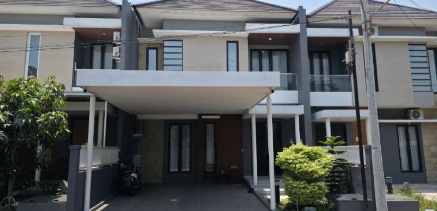 Rumah Mewah Jogja Furnished Perumahan Cluster Elit Dekat Bandara Adisucipto dan Gerbang Tol Purwomartani Kalasan Sleman