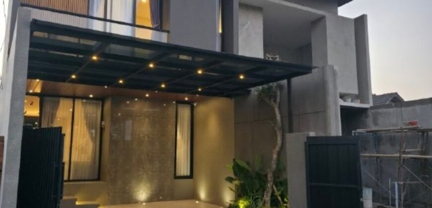 Rumah Mewah Jogja Modern Kontemporer Furnished SHM 1,75 M Halaman Luas Dekat Budi Mulia Dua Wedomartani Ngemplak Sleman