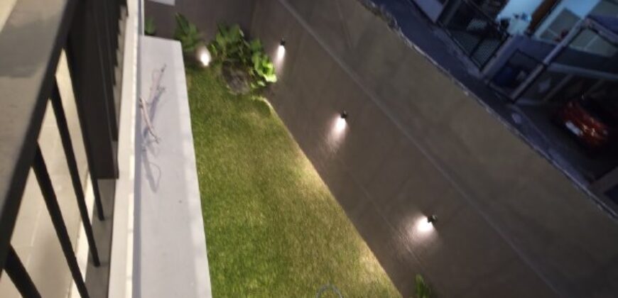 Rumah Mewah Jogja Dekat RS JIH Kampus UPN Pakuwon Mall dan Jalan Candi Gebang Condongcatur di Wedomartani Ngemplak Sleman
