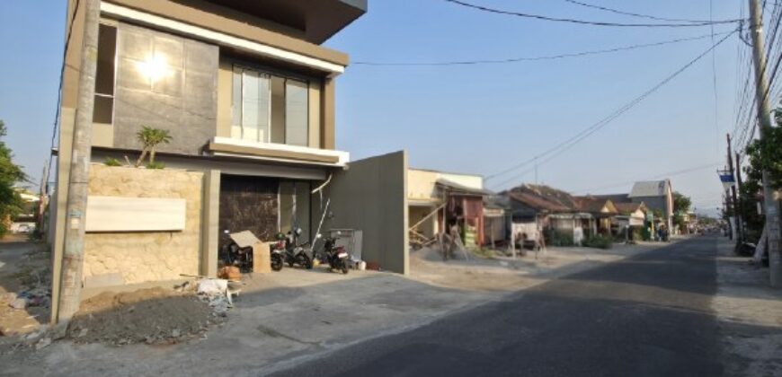 Rumah Mewah Jogja Private Swimming Pool Dekat Bandara Adisucipto dan Gerbang Tol Purwomartani Kalasan Sleman Yogyakarta