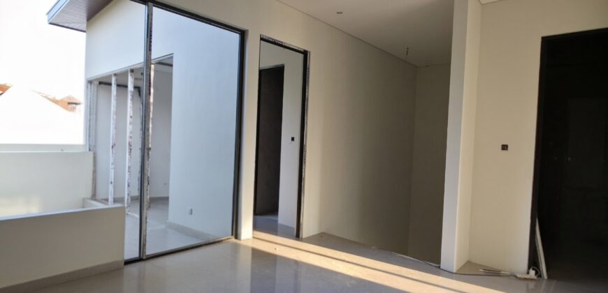 Rumah Mewah Jogja Private Swimming Pool Dekat Bandara Adisucipto dan Gerbang Tol Purwomartani Kalasan Sleman Yogyakarta
