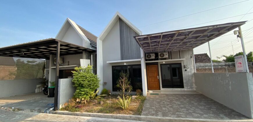 Rumah Jogja Baru Scandinavian Modern Murah Dalam Perumahan Dekat Kampus UII di Sinduharjo Ngaglik Sleman Yogyakarta