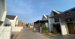 Rumah Jogja Baru Scandinavian Modern Murah Dalam Perumahan Dekat Kampus UII di Sinduharjo Ngaglik Sleman Yogyakarta
