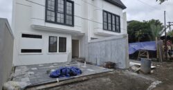Rumah Mewah Jogja American Classic Dekat Hotel Hyatt Al Azhar dan UGM Jl Kaliurang – Jl Palangan km 8 Sinduharjo Ngaglik Sleman Yogyakarta
