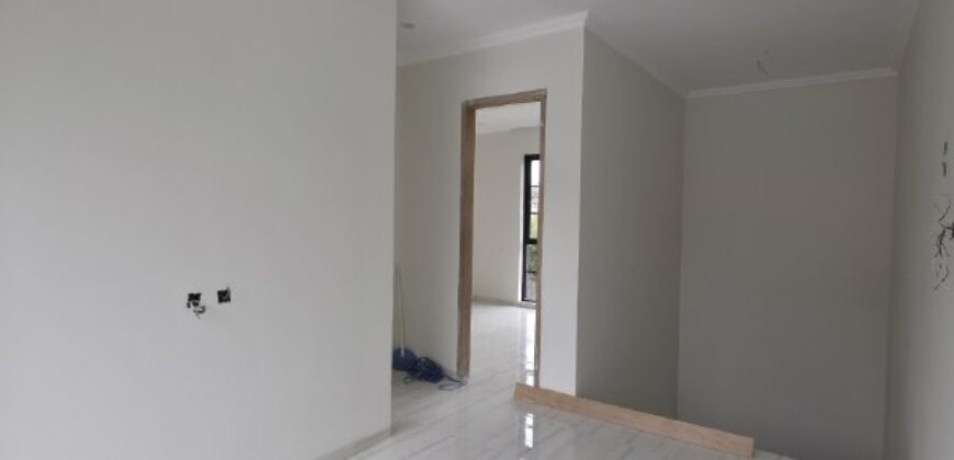 Rumah Mewah Jogja American Classic Dekat Hotel Hyatt Al Azhar dan UGM Jl Kaliurang – Jl Palangan km 8 Sinduharjo Ngaglik Sleman Yogyakarta