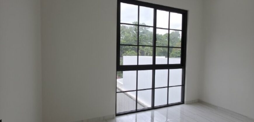 Rumah Mewah Jogja American Classic Dekat Hotel Hyatt Al Azhar dan UGM Jl Kaliurang – Jl Palangan km 8 Sinduharjo Ngaglik Sleman Yogyakarta