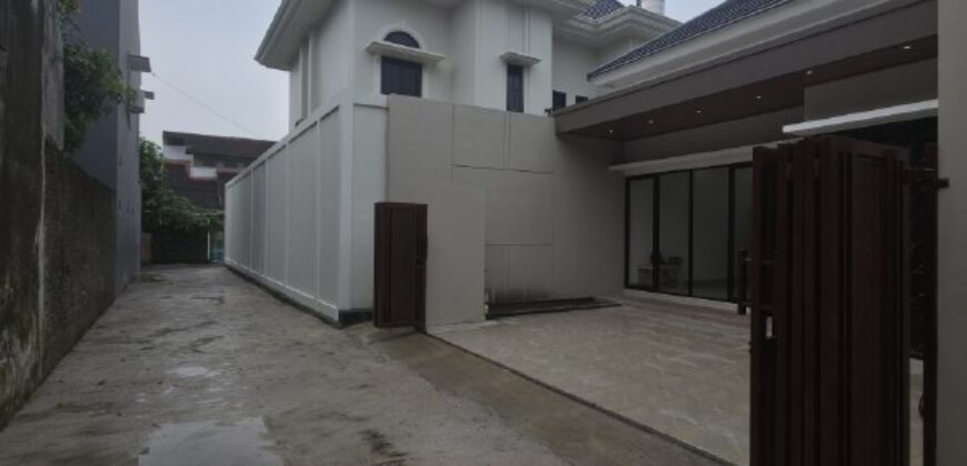 Rumah Jogja Cantik Modern Tropis Mini Cluster Dekat Tol Purwomartani dan Kampus UPN Maguwoharjo Depok Sleman Yogyakarta