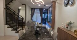 Rumah Mewah Jogja Modern Kontemporer Furnished SHM 1,75 M Halaman Luas Dekat Budi Mulia Dua Wedomartani Ngemplak Sleman